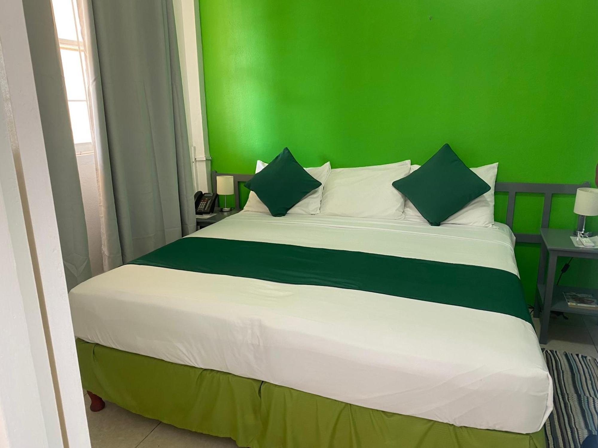 Melrose Beach Apartments Inc Bridgetown Room photo